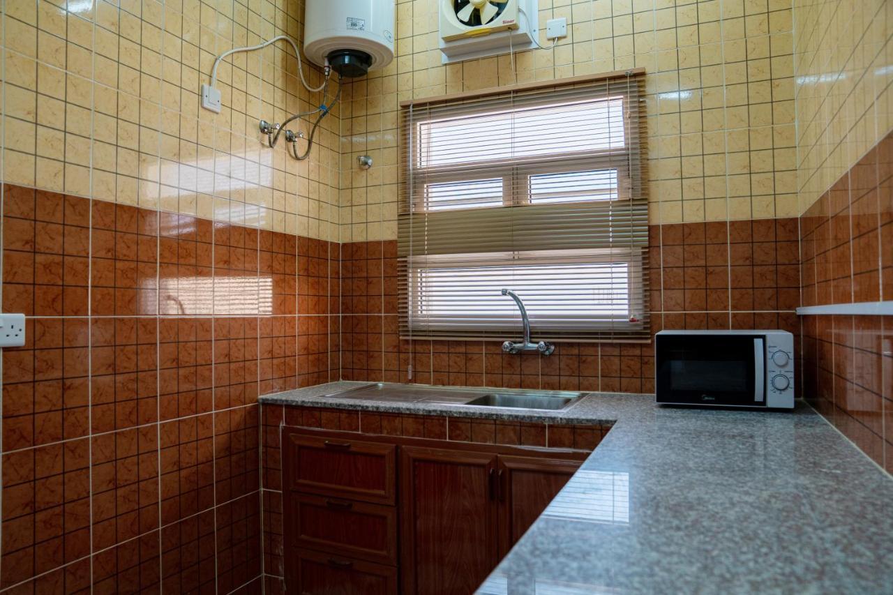 Arkan Al Barzah Hotel Apartment Sur Exterior photo